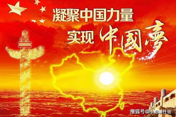 老人清晨误入高速公路冻得瑟瑟发抖，交警及时发现送他回家